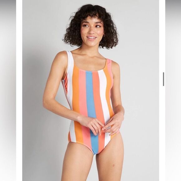 Esther Williams The Christie One-Piece Swimsuit - Picture 1 of 9